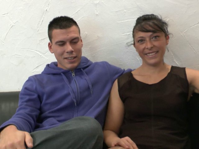 Une terrible envie de baiser tout en s'exhibant